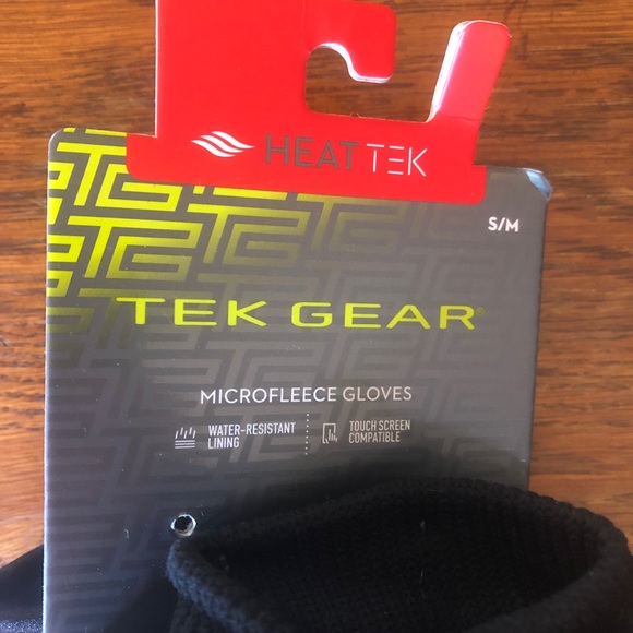 NWT Tek Gear gloves - Picture 3 of 5